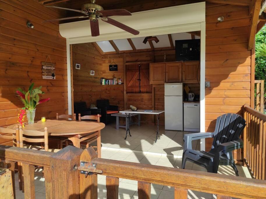 Le Tri Haut De Bellevue - Bungalow Heliconia Pointe-Noire Extérieur photo