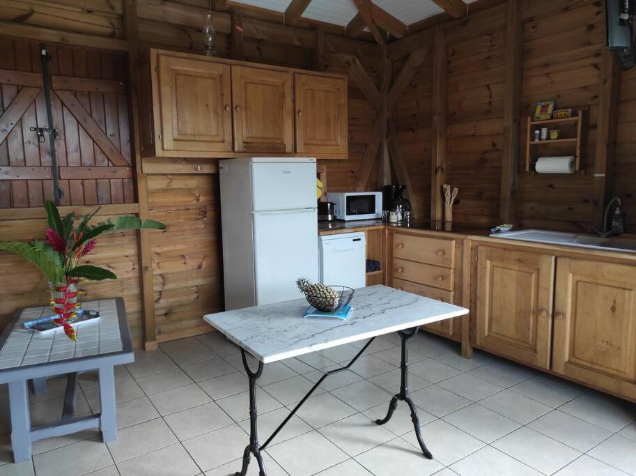 Le Tri Haut De Bellevue - Bungalow Heliconia Pointe-Noire Extérieur photo